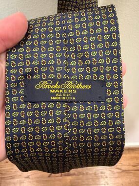 Brooks Brothers Makers All Silk Foulard Tie | Navy | Made in USA 🇺🇸